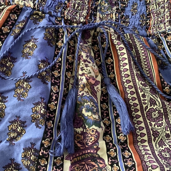 ❌SOLD❌Band of Gypsies Off Shoulder Patchwork Maxi Dress with Pockets💙💜🤍 - Picture 6 of 10